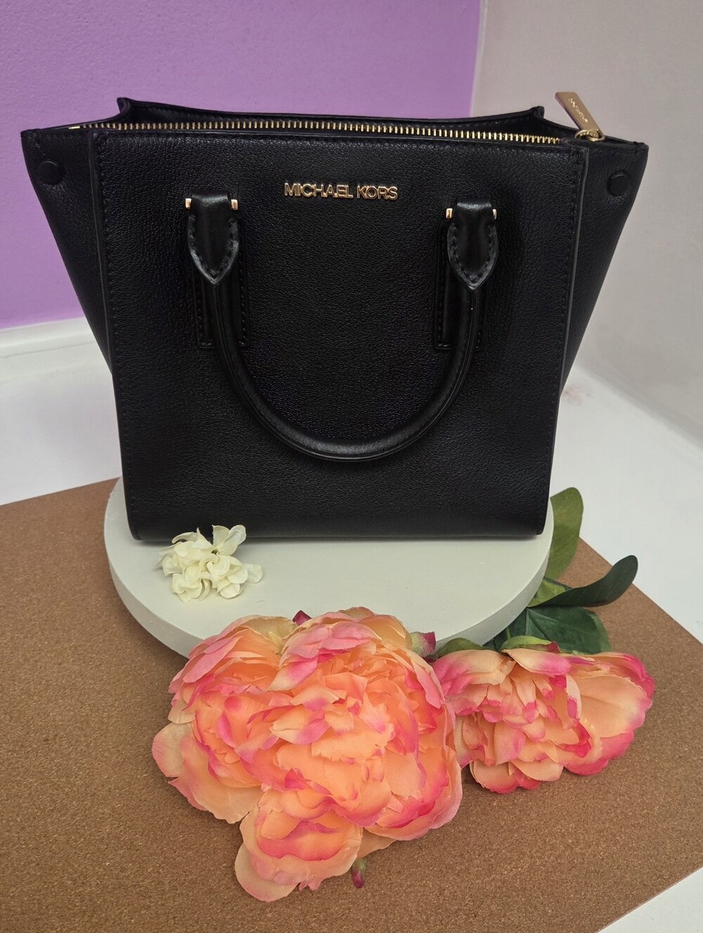 Michael Kors Sheila Small Center Zip Satchel Crossbody Bag Black Gold Hardware
